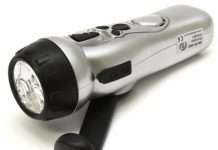 Energenie EG-PC-003 — зарядний пристрій з FM-радіо, ліхтарик і сиреною