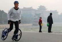 Австралієць винайшов «ковзани-колісницю»