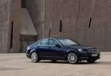 «Мерседес-Бенц» представив нове покоління автомобілів С-Класу