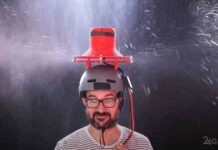 Експеримент-вентилятор замість парасольки (відео)