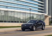 Cadillac Lyriq 2025: Элегантный Электролюкс для Ценителей Комфорта