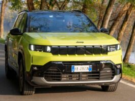 Огляд нового Jeep Compass e-Hybrid 2025: оновлений позашляховик відповідає всім стандартам