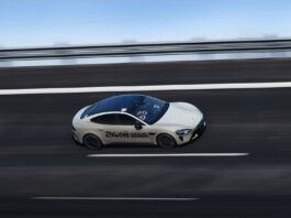 Xiaomi SU7 б’є рекорд витривалості, перевершуючи Xpeng P7