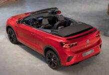 Volkswagen Все Ще Продає Позашляховик, що конвертується з Механікою – Поки Що