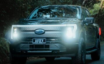 Австралійська компанія з переобладнання електромобілів AUSEV збанкрутувала після припинення виробництва Ford F-150 Lightning