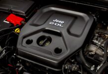 Stellantis стикається з новими відгуками: забруднення двигунів Jeep і проблеми зі стійкістю Ram