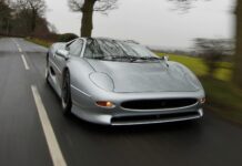 Jaguar XJ220: Жертва невдалого часу чи провал у проектуванні?