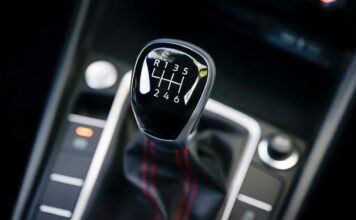 Кінець ручної трансмісії: Volkswagen припиняє використання ручної коробки передач у США