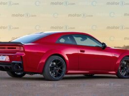 Dodge повертає молот: Charger з 700-сильним двигуном