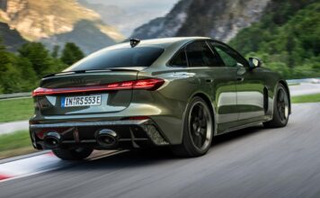 RS5 игнорирует вес. Вы уже точно не пропустите этот автомобиль