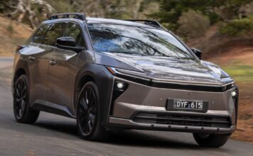 Поздний расцвет: почему электрокар Toyota bZ4X Touring наконец имеет смысл