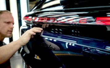 Зарплати в Porsche: як 40% працівників заробляють шестизначні суми
