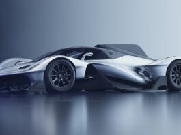 Red Bull RB17 приїхав до Гудвуда