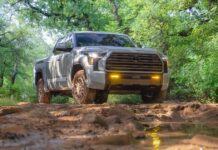Тестове оновлення Toyota Tundra 2027: Підвіска Old Man Emu та нові технології в салоні