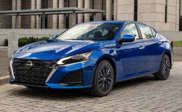 Nissan скоро уб’є Altima (або майже скоро)