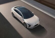MG випускає новий седан з автономністю 800 км